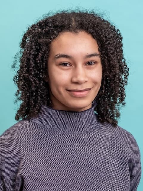 Headshot of Esther Neat
