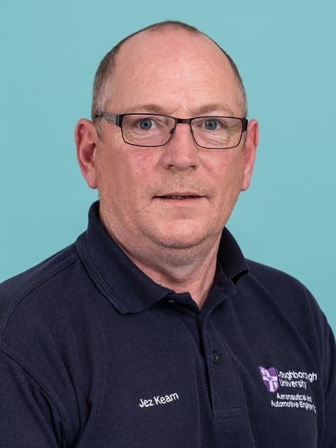 Headshot of Jez Kearn