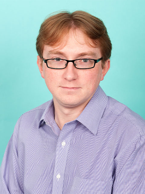 Headshot of Andrew