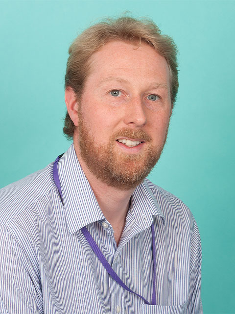 Headshot of Dan