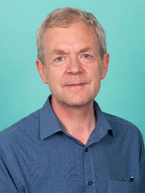 Headshot of Richard