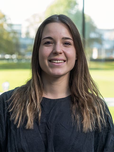 Bettina Pasztor