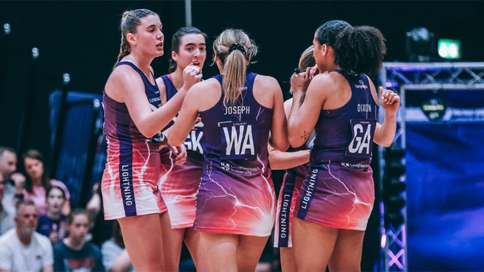 netball team on the court