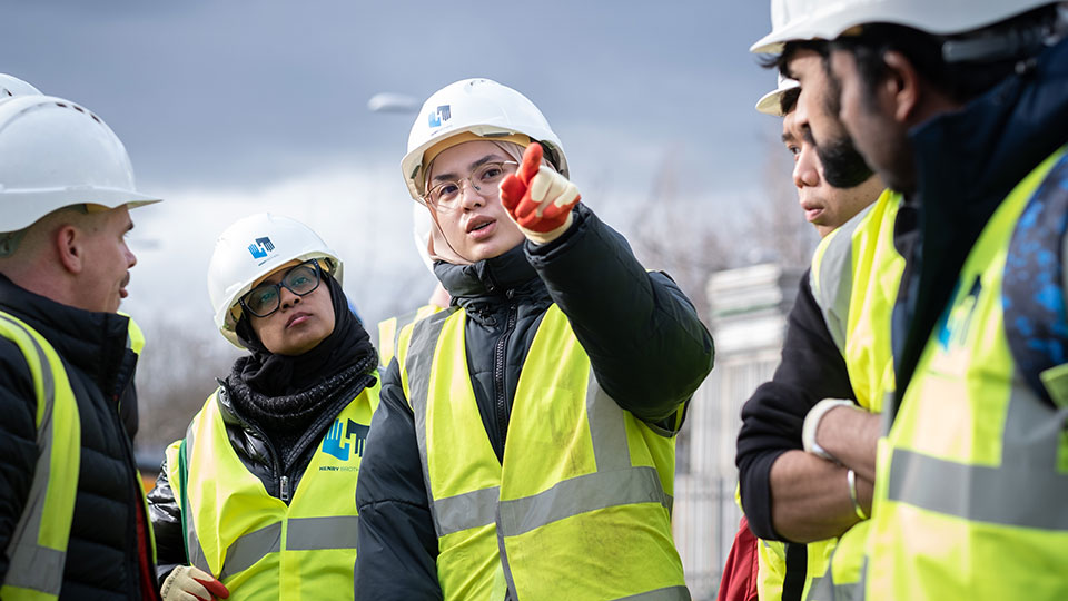 Students on site of SportPark Pavilion 4