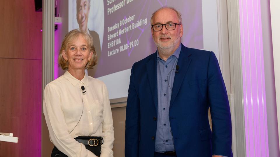 Dame McLean and Professor Nick Jennings stood together in a lecture theatre